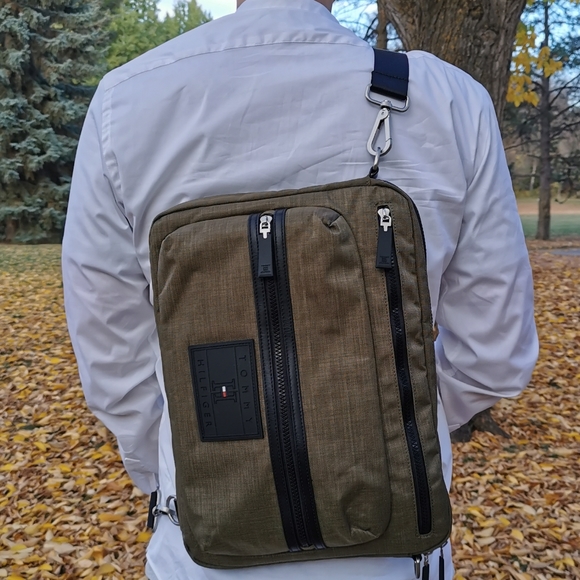 Brand new Tommy Hilfiger Men Bag - Picture 6 of 8